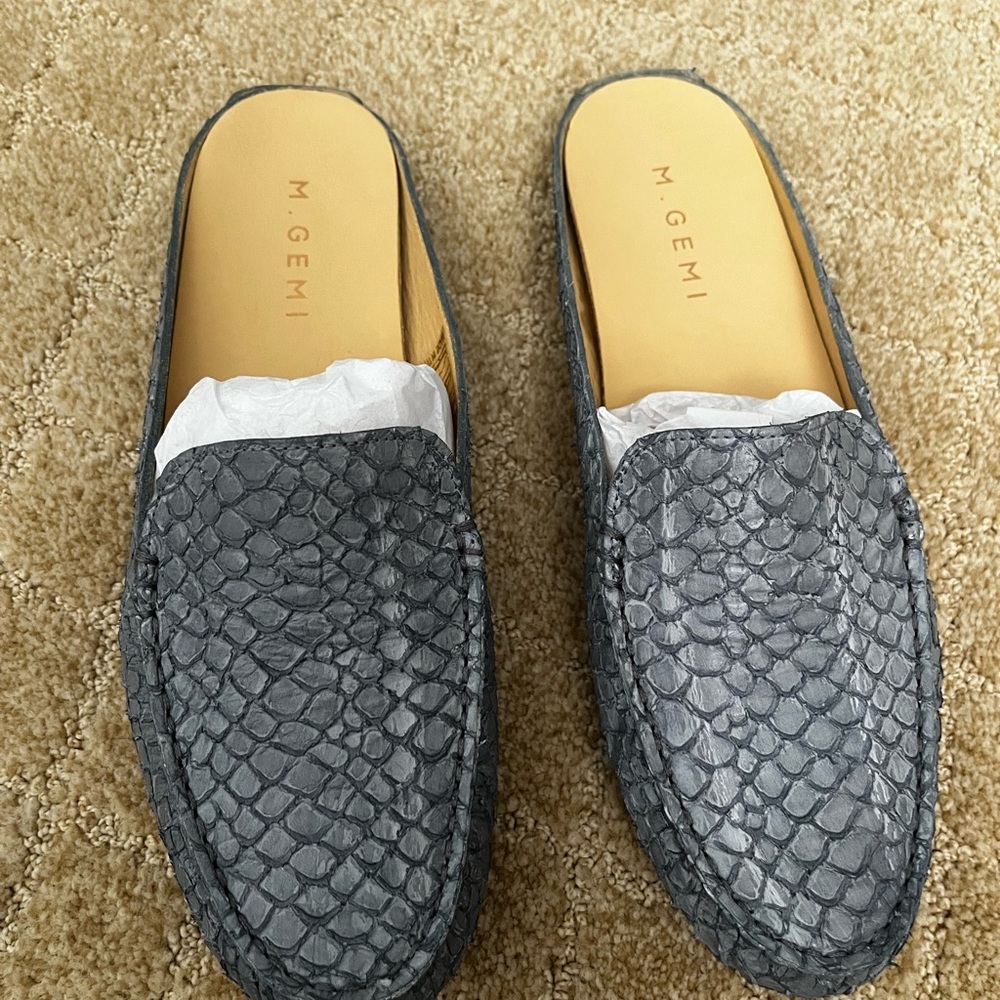 M. Gemi Woman’s Textured  Loafers (The FELIZE MULE)